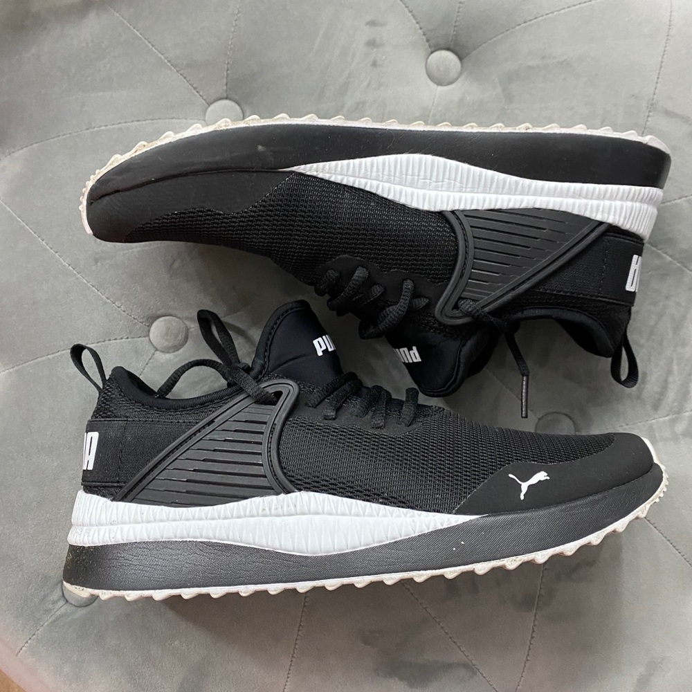 Women's Puma Pacer sneakers
